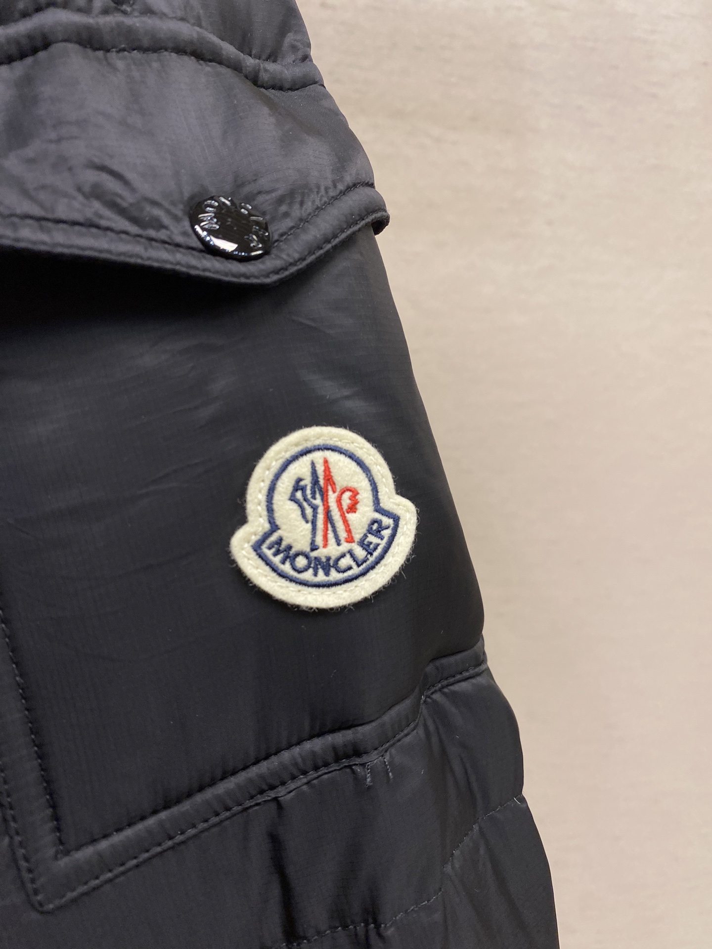 Moncler Female Down Jacket Hooded M-l