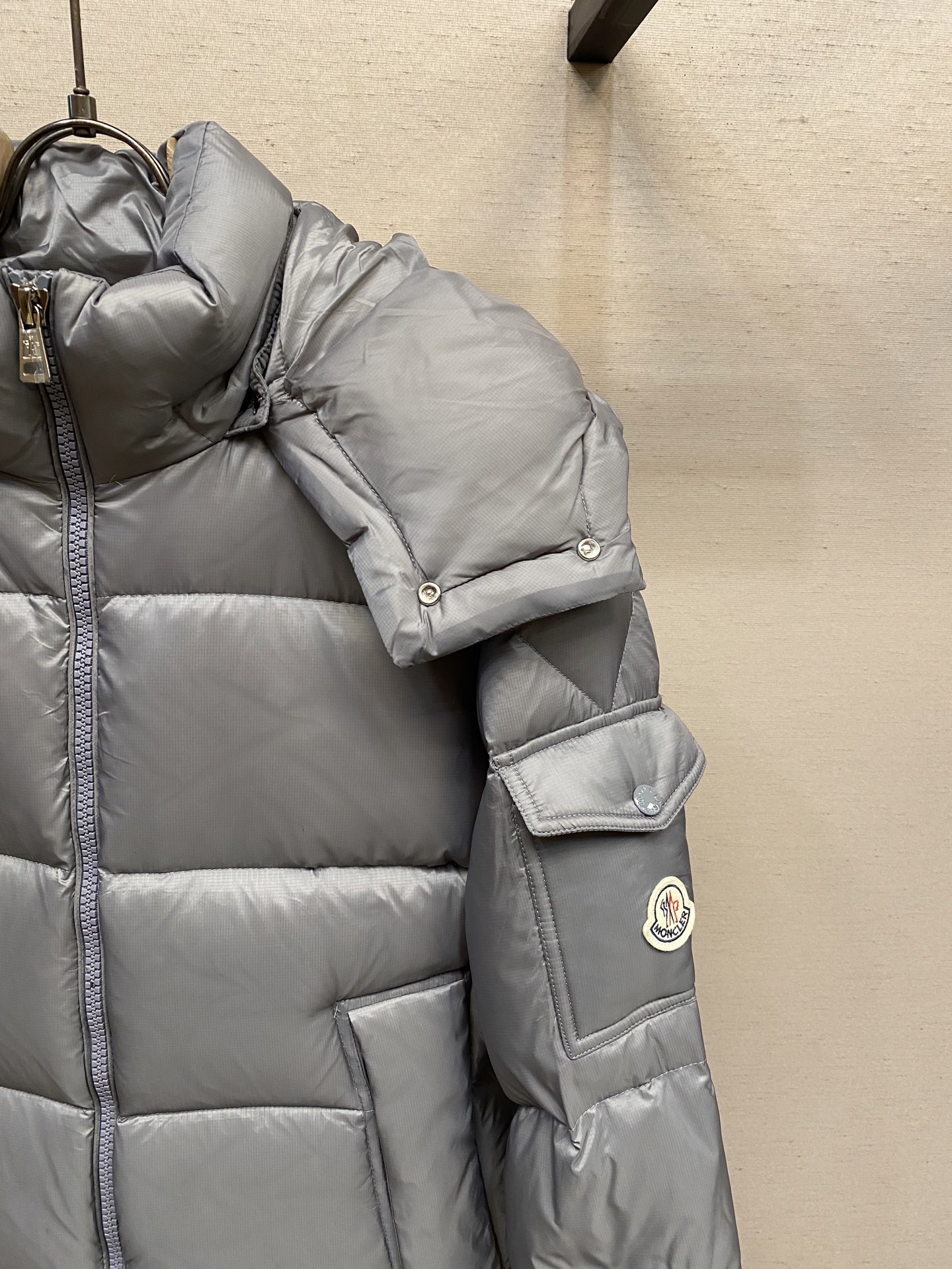 Moncler Female Down Jacket Hooded M-l