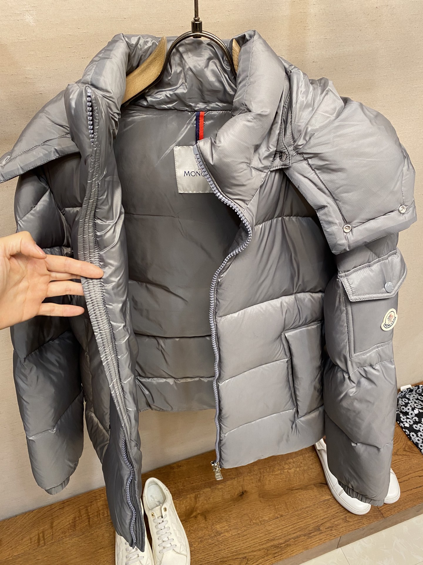 Moncler Female Down Jacket Hooded M-l