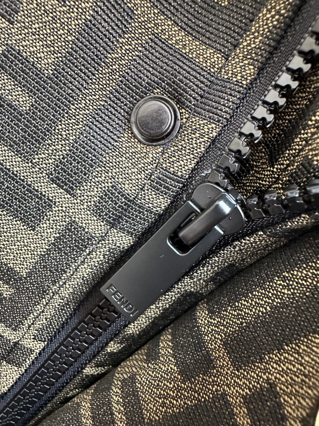 Fendi Jacket M-l-xl