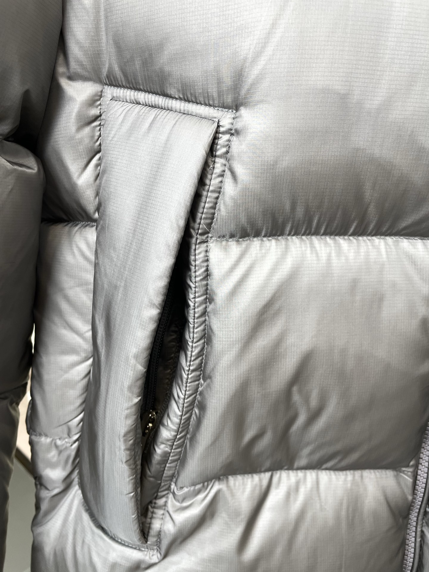 Moncler Down Jacket M-l-xl
