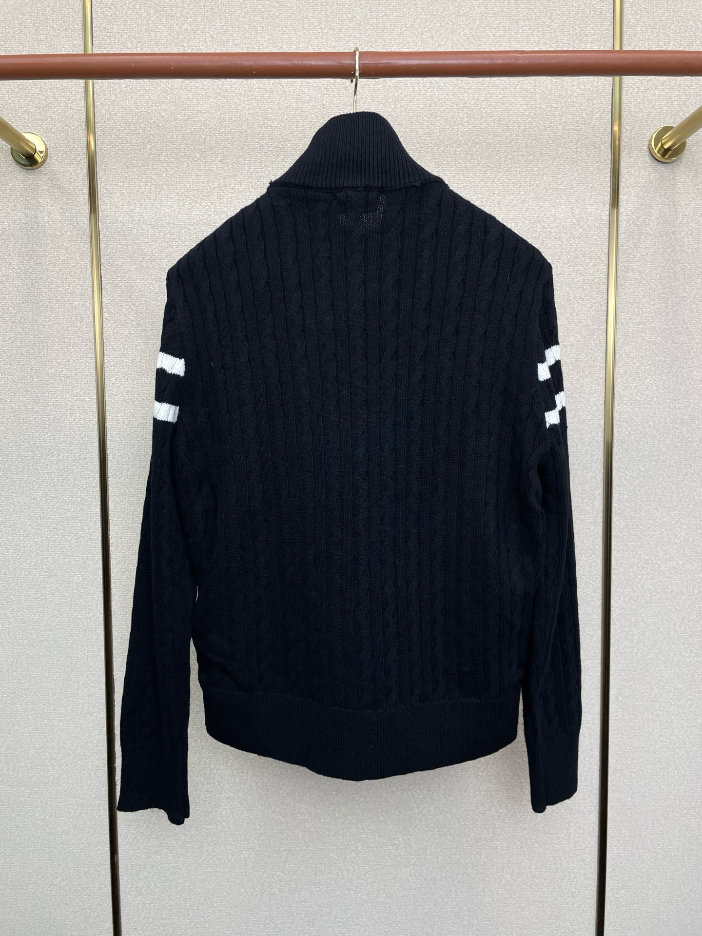 Moncler Down Jacket M-l