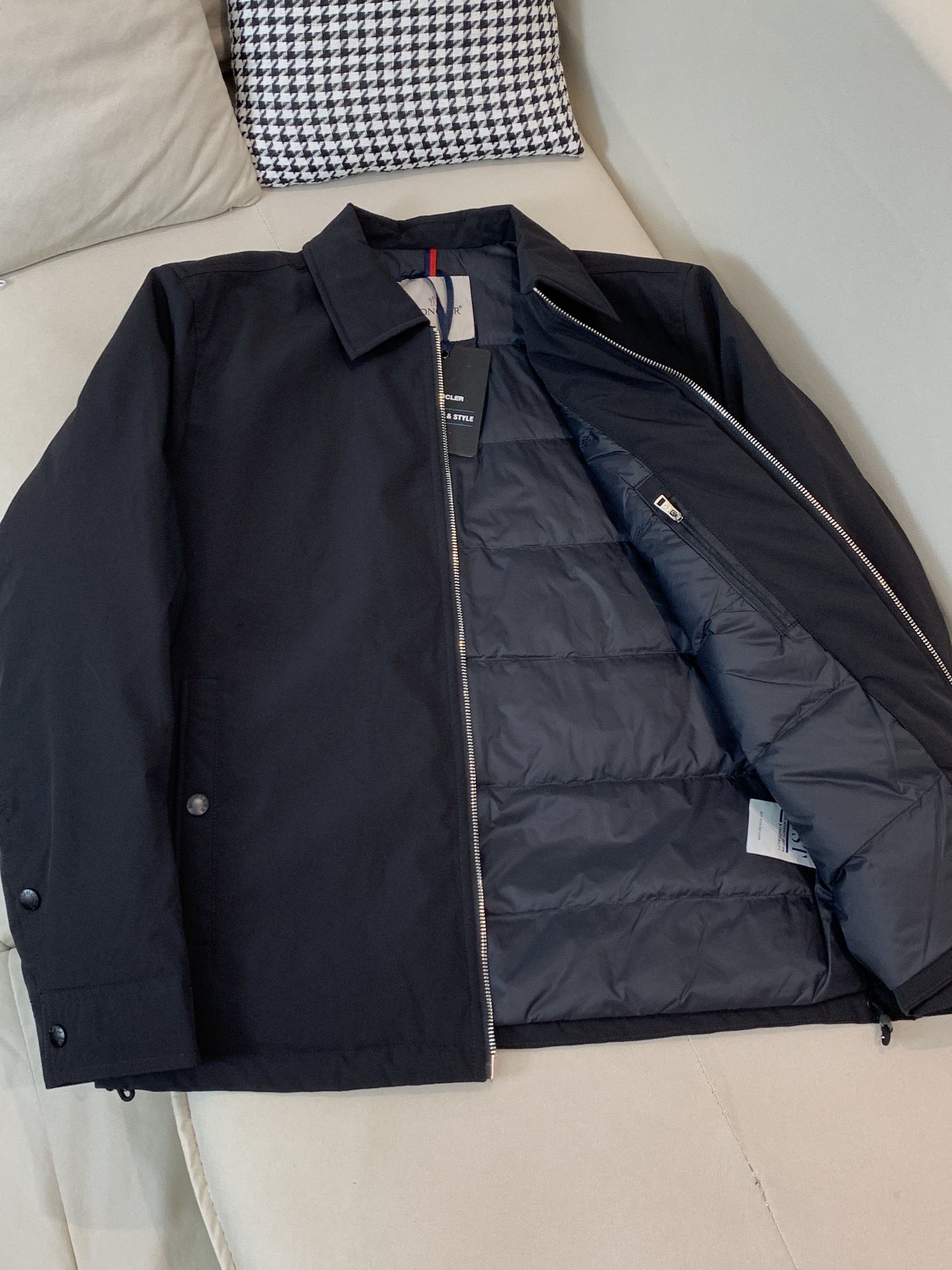 Moncler Couple Down Jacket White Duck Down Black M-l-xl