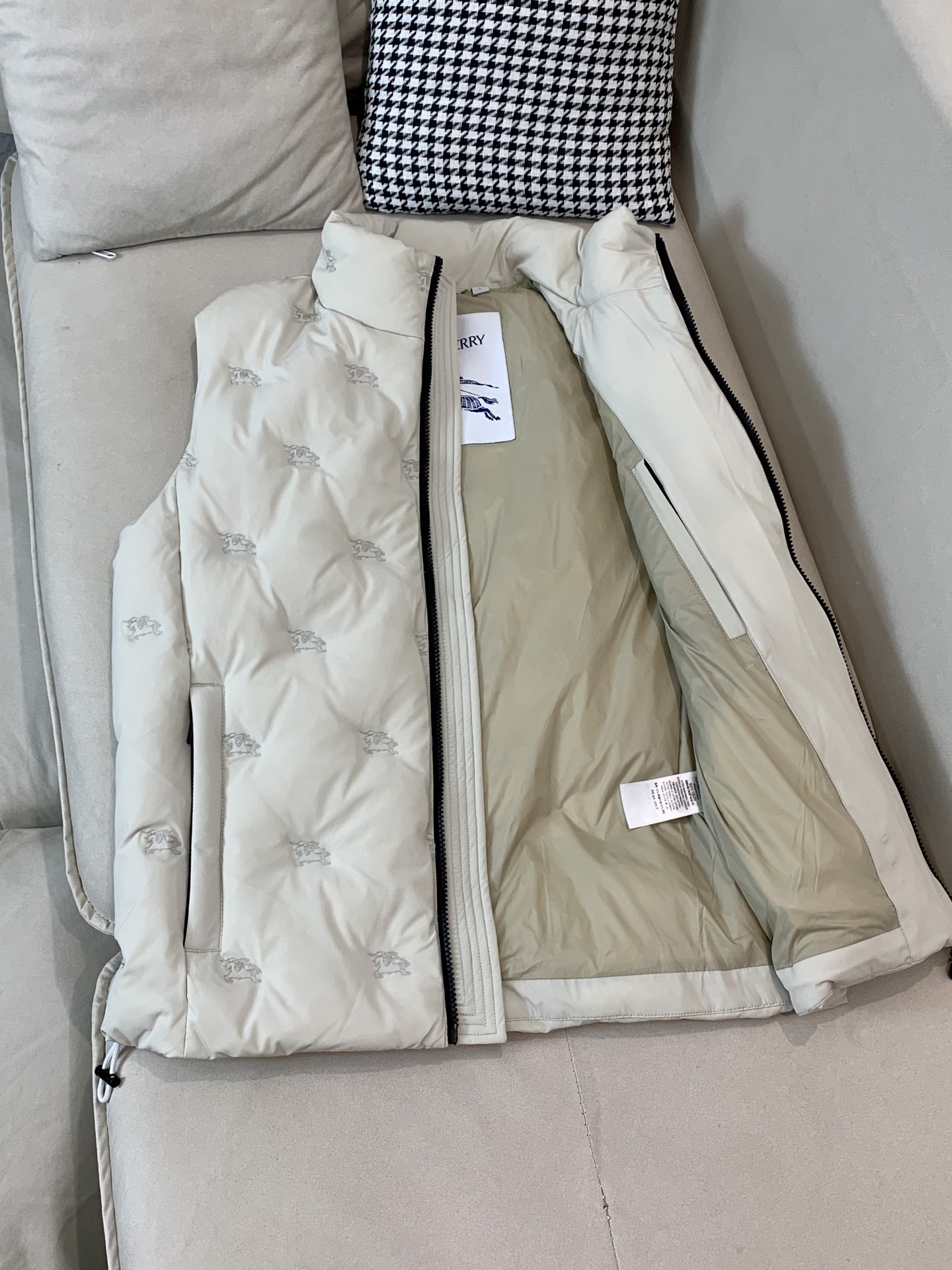 Burberry Male Down Vest Black