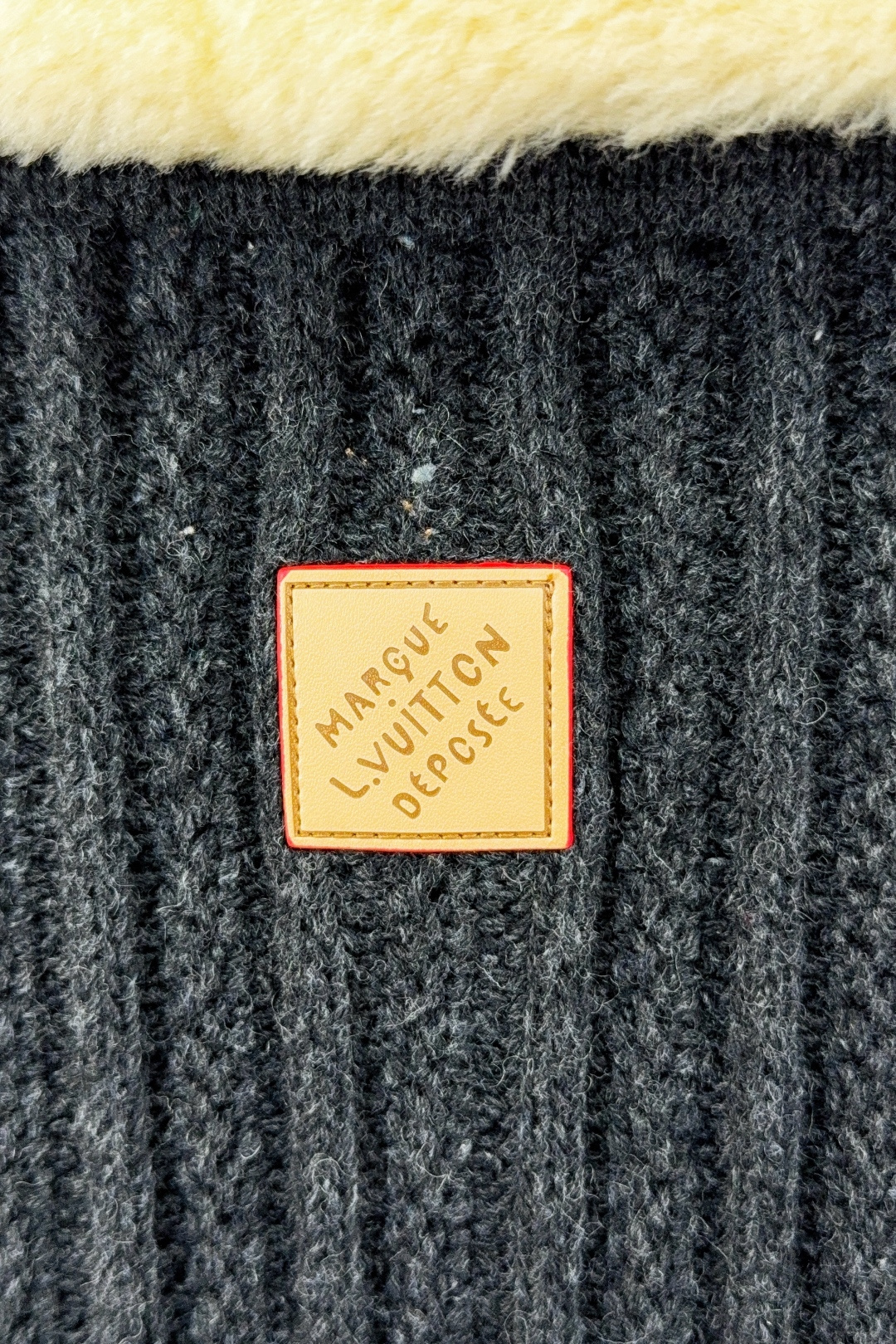 Louis Vuitton Couple Basic Clothing Wool Black Couple Style S-l-xl