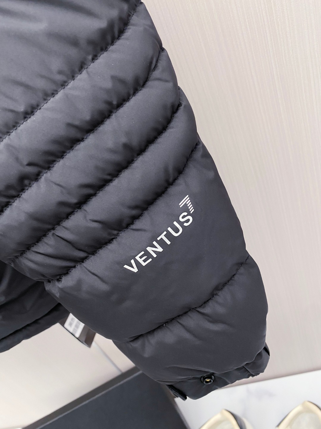 Armani Down Jacket White Duck Down M-56