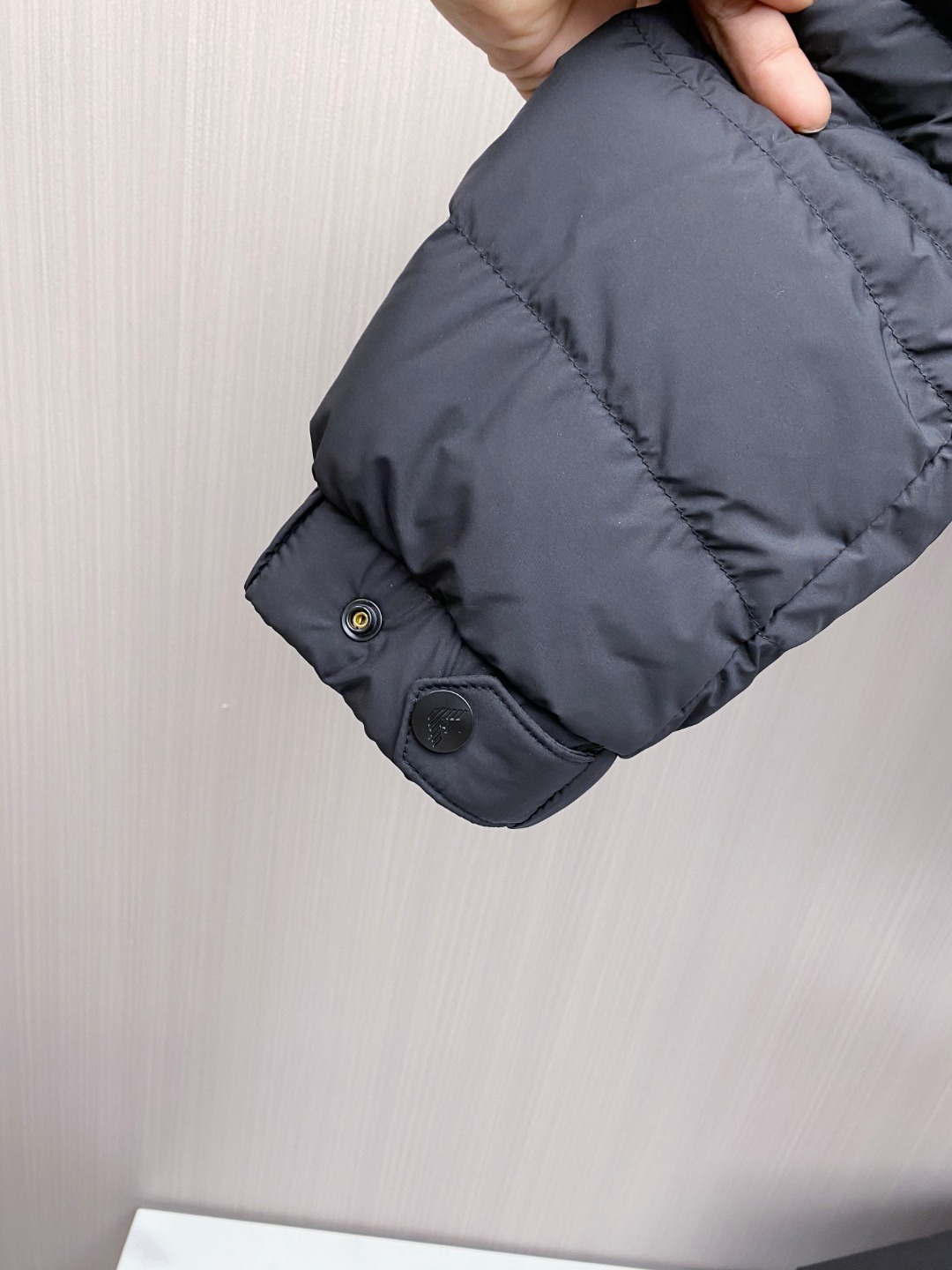 Armani Down Jacket White Duck Down M-56