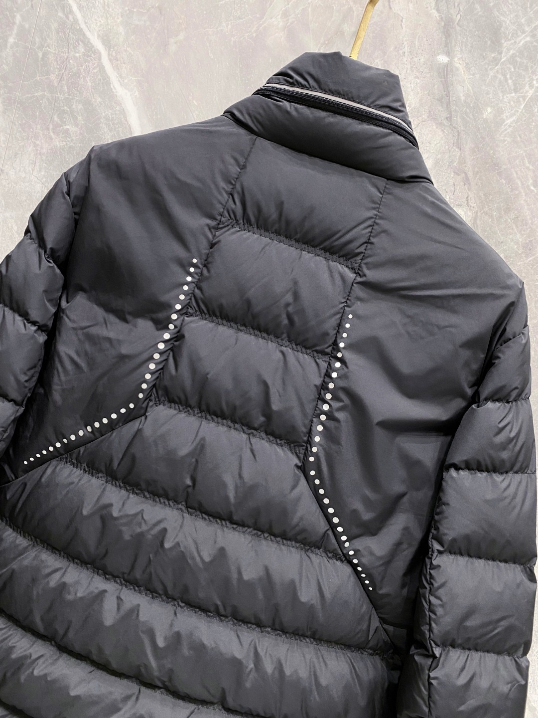 Armani Down Jacket White Duck Down M-56