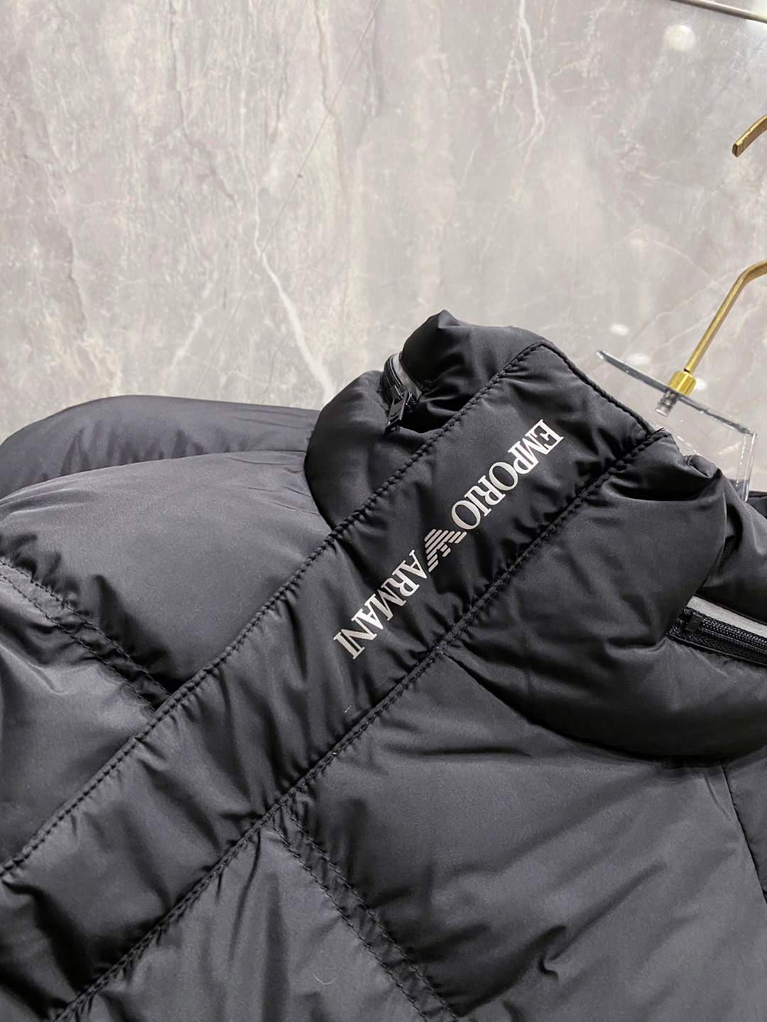 Armani Down Jacket White Duck Down M-56