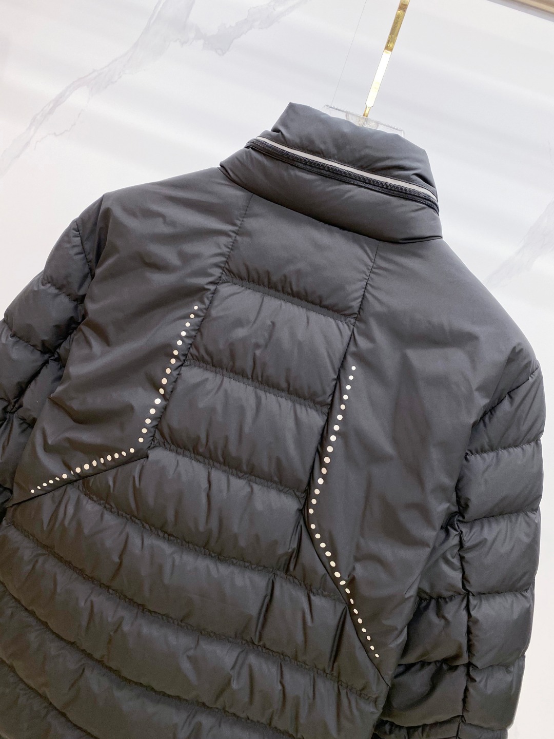 Armani Down Jacket White Duck Down M-56