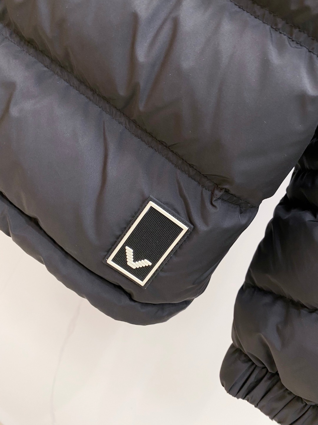 Armani Down Jacket White Duck Down M-56