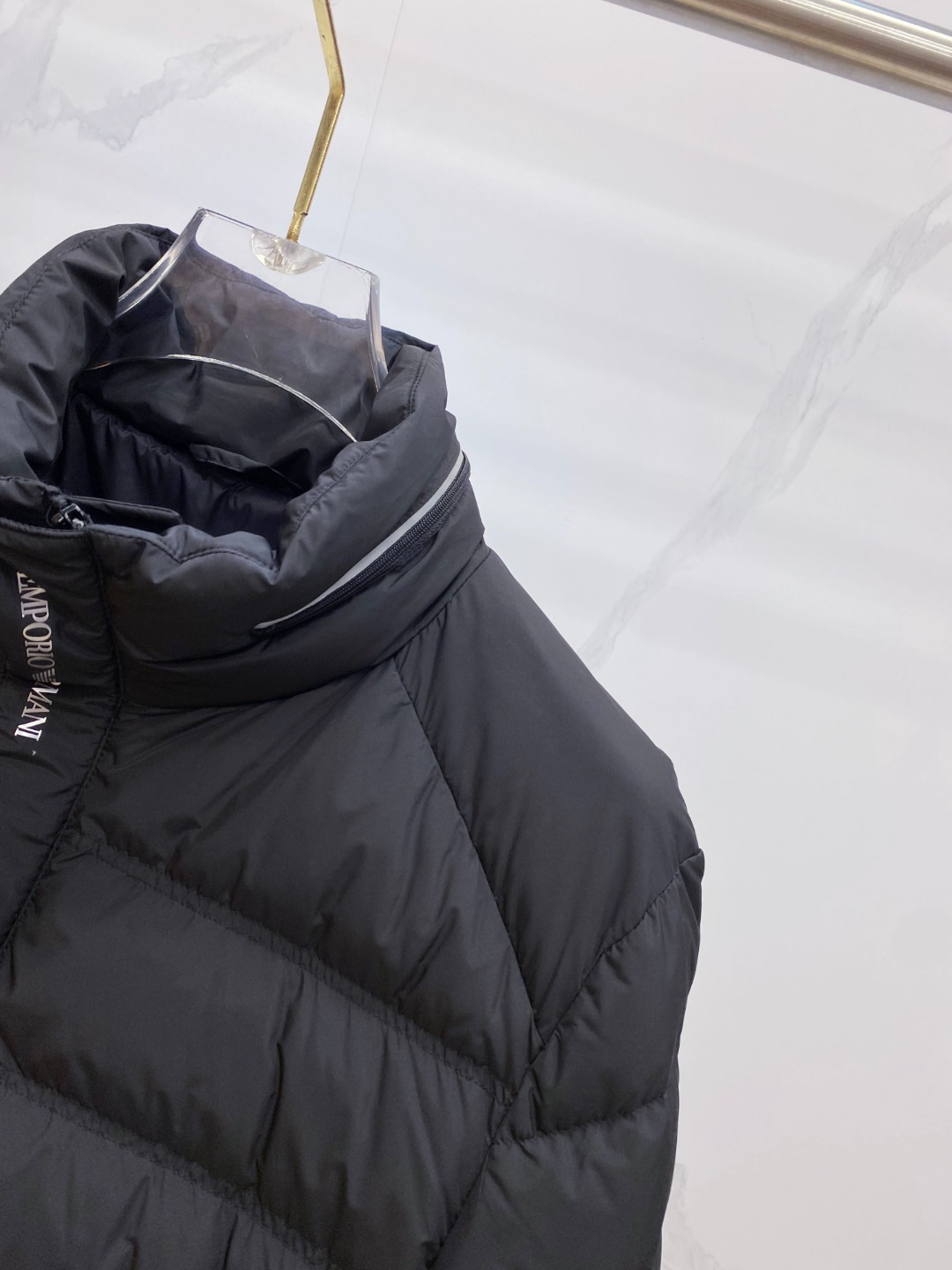 Armani Down Jacket White Duck Down M-56