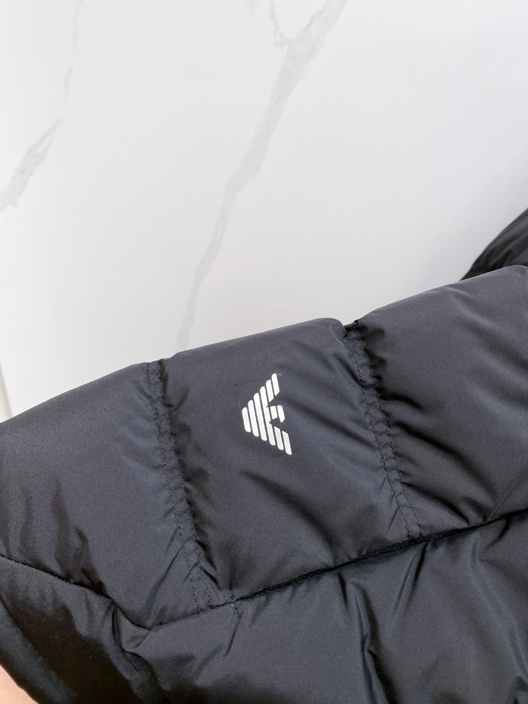 Armani Down Jacket White Duck Down M-56