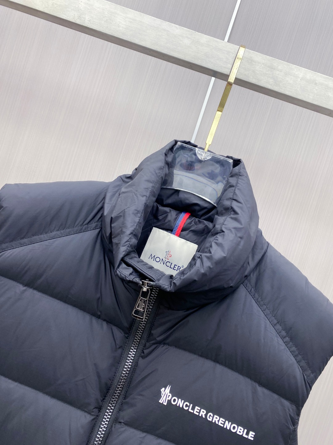 Moncler Down Vest White Duck Down Black M-l