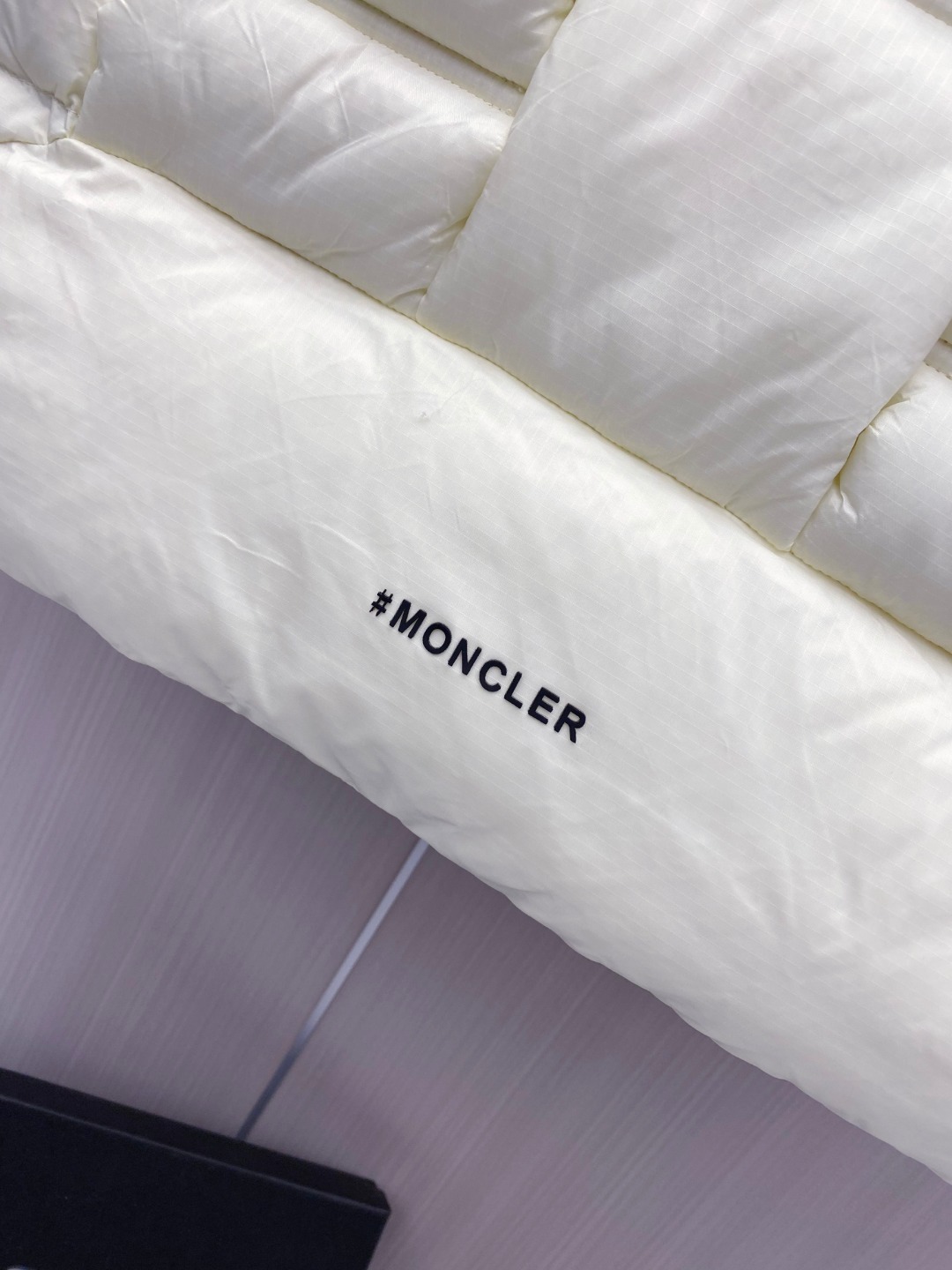 Moncler Down Vest White Duck Down Black M-l