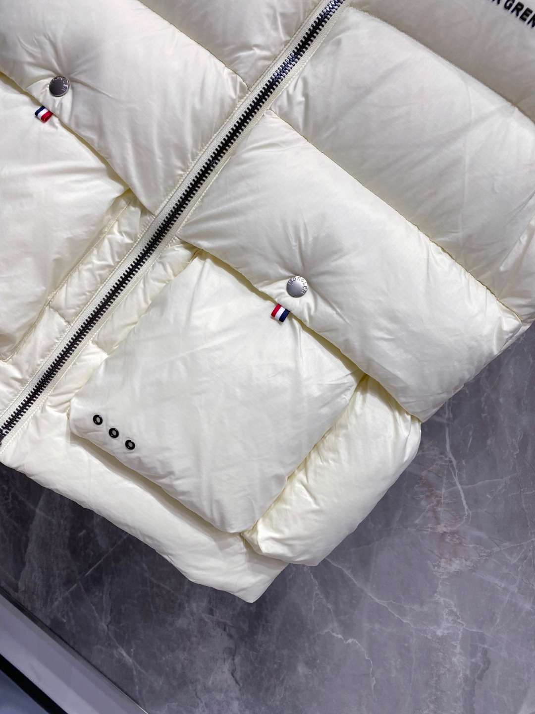 Moncler Down Vest White Duck Down Black M-l