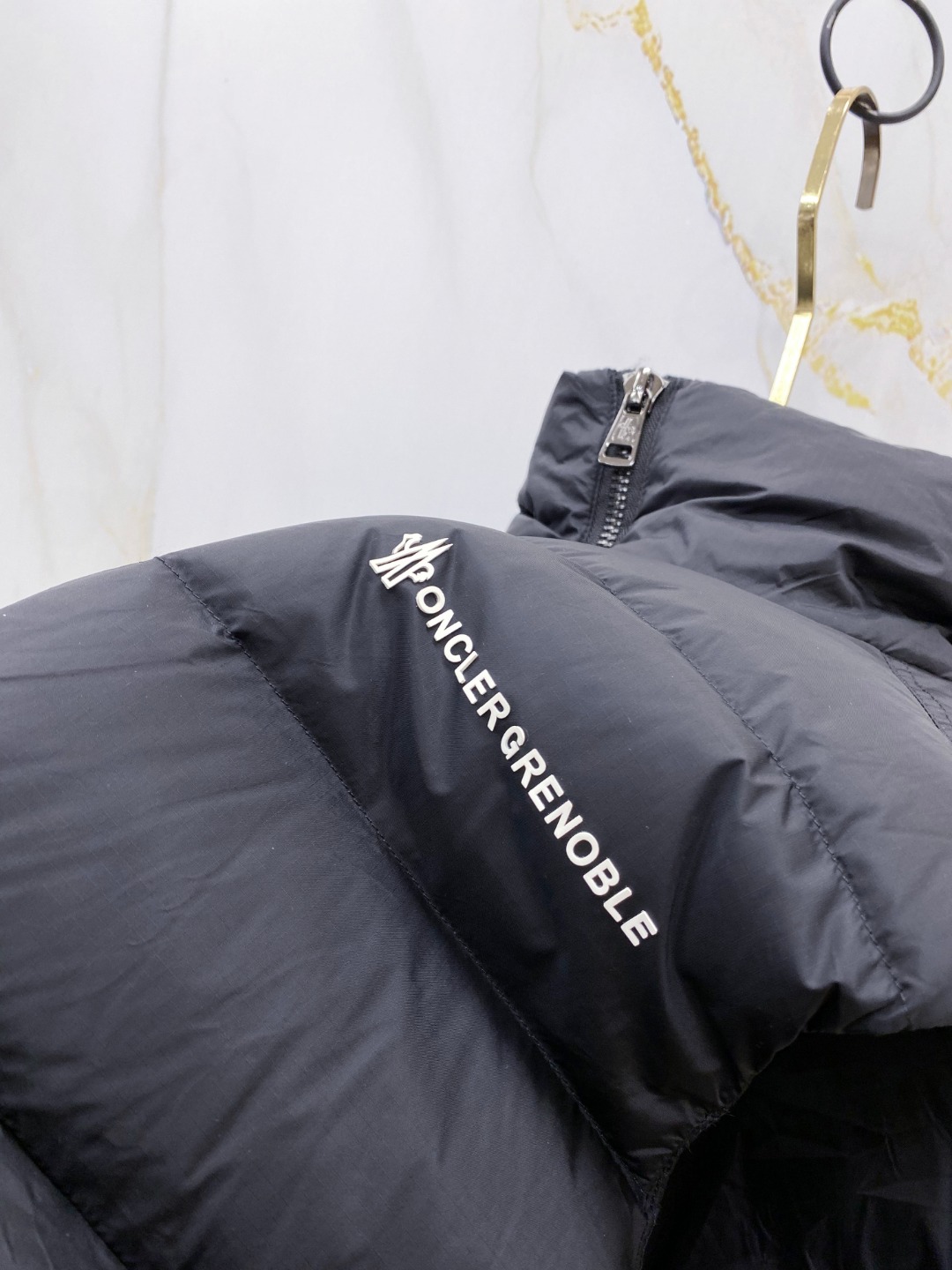 Moncler Down Vest White Duck Down Black M-l