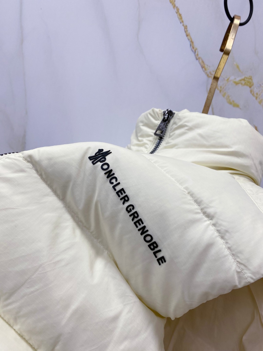 Moncler Down Vest White Duck Down Black M-l