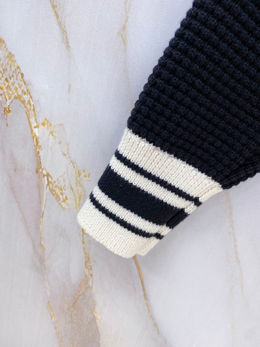 Moncler Down Jacket Knitted Black Hooded M-l