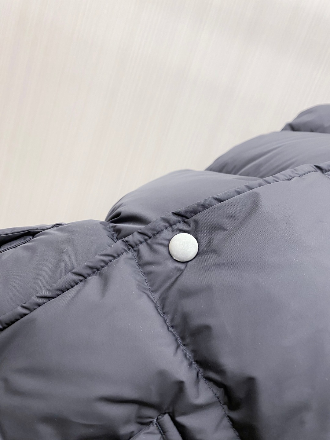 Prada Down Vest White Duck Down 56