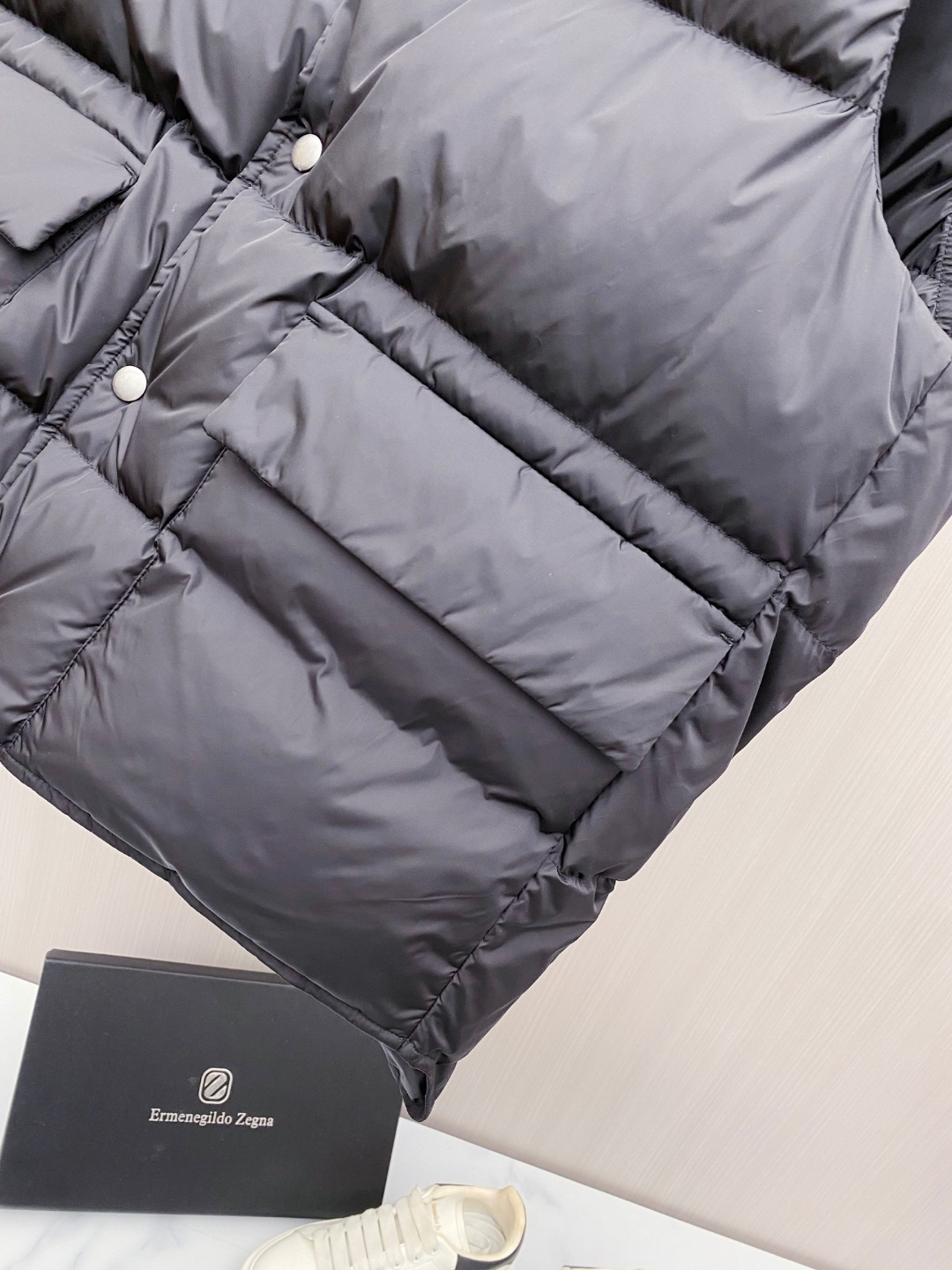 Prada Down Vest White Duck Down 56