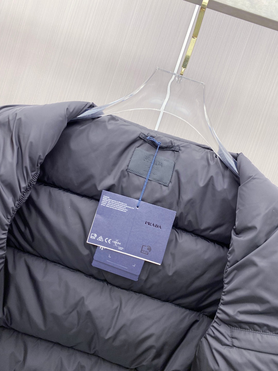 Prada Down Vest White Duck Down 56