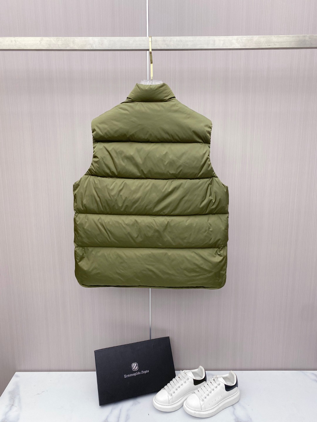 Prada Down Vest White Duck Down 56