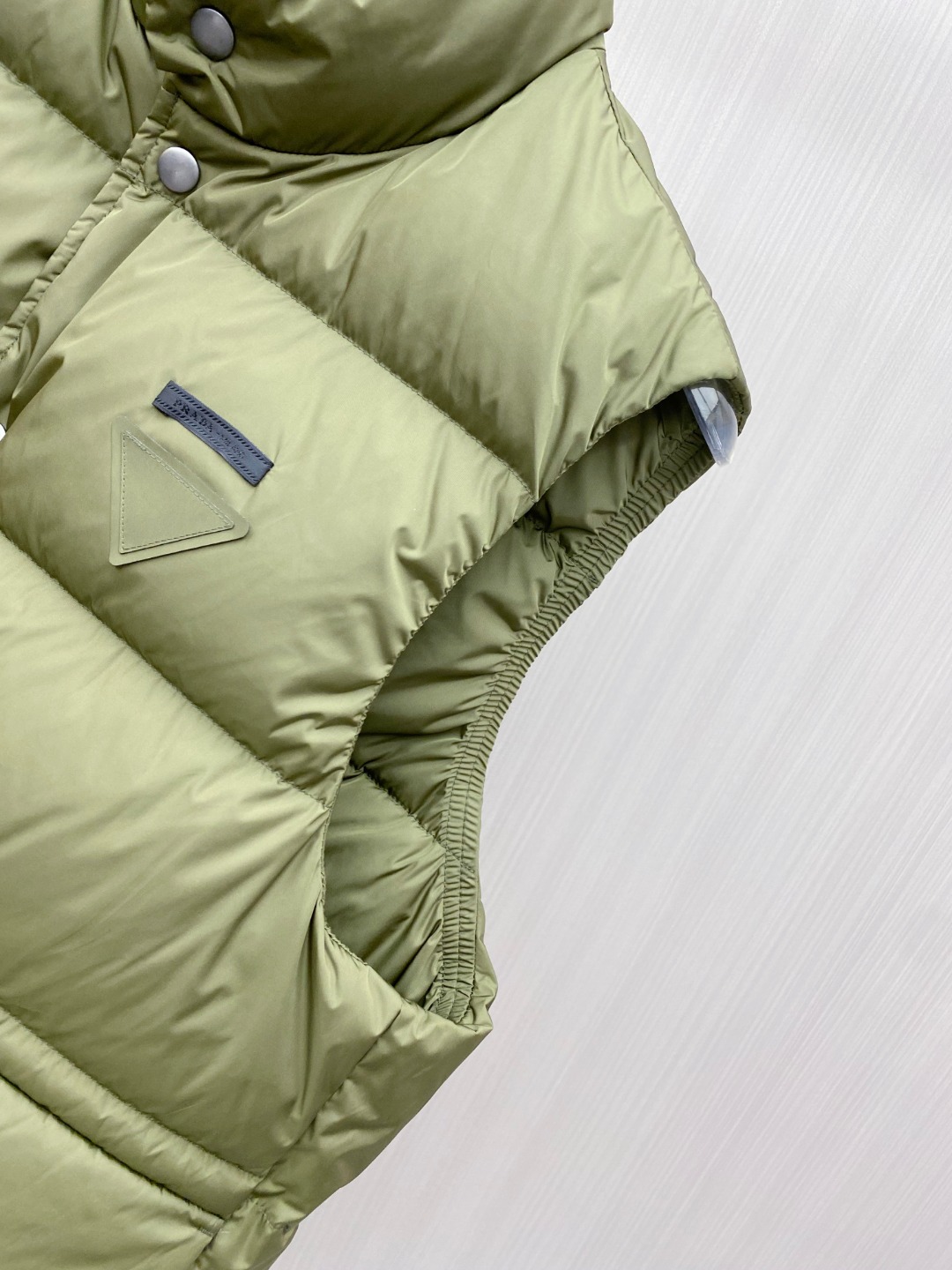 Prada Down Vest White Duck Down 56