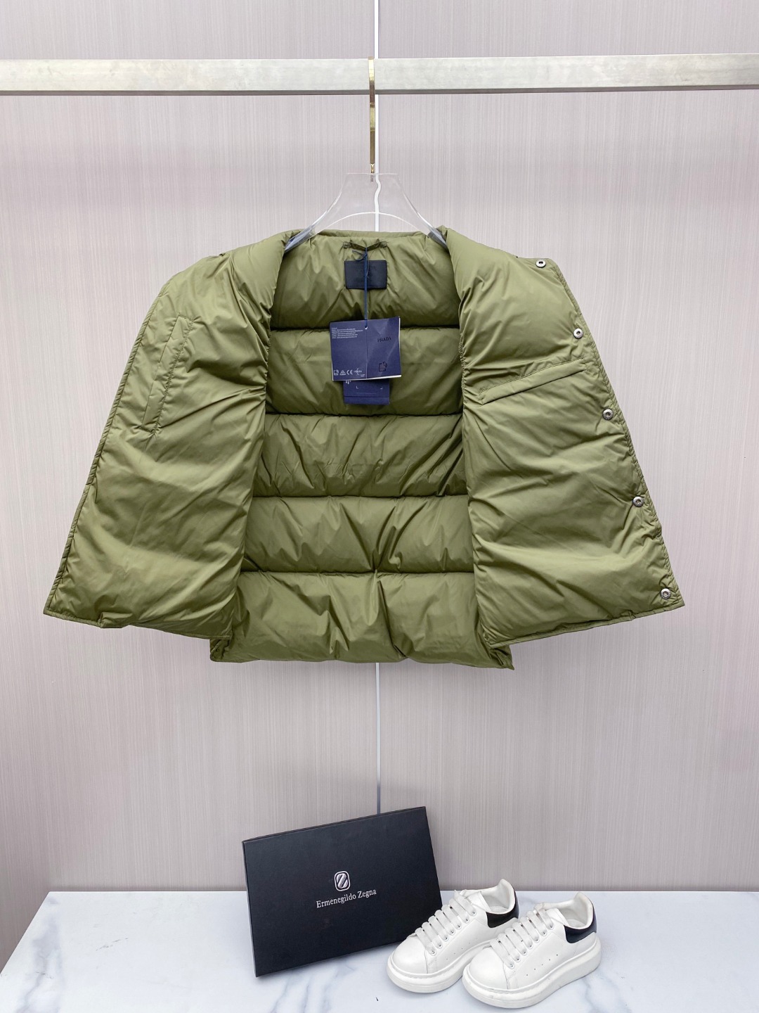 Prada Down Vest White Duck Down 56
