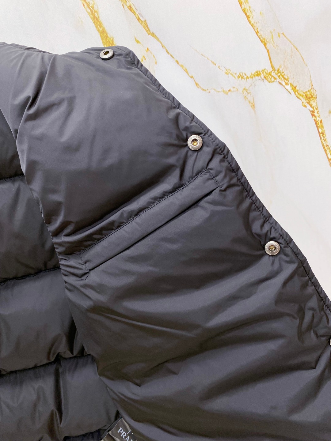 Prada Down Vest White Duck Down 56