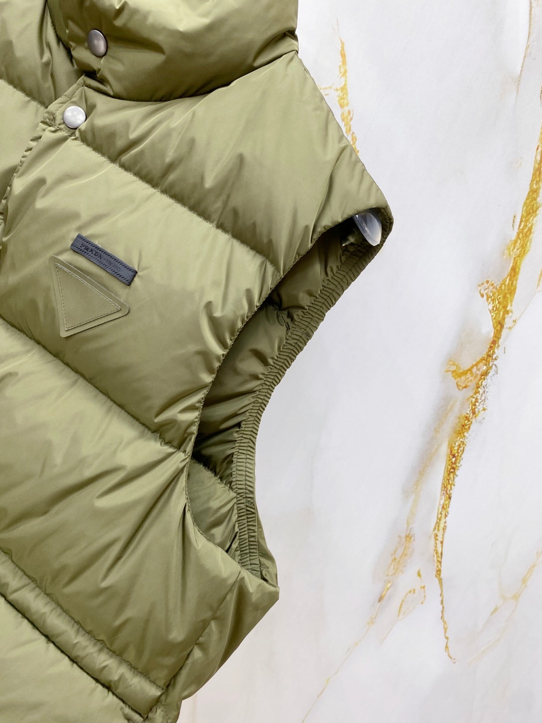 Prada Down Vest White Duck Down 56