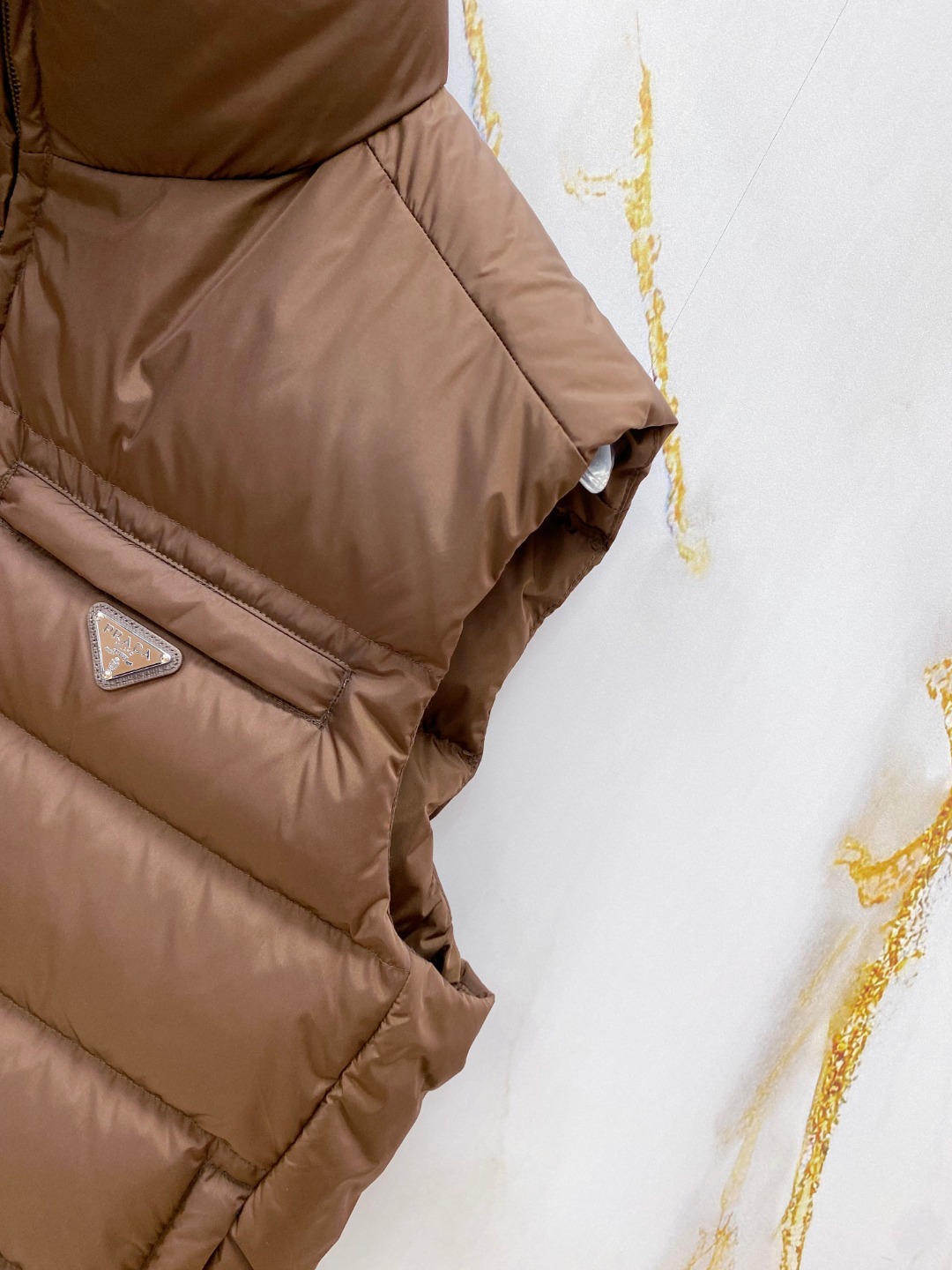 Prada Down Vest White Duck Down 56