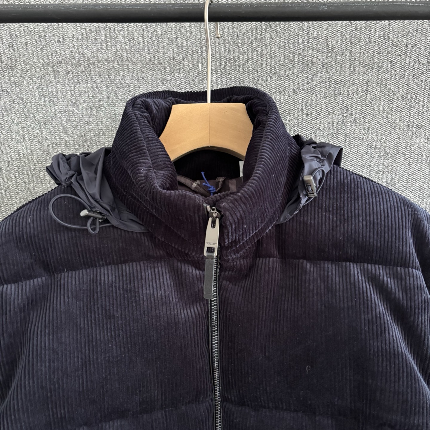 Burberry Down Jacket Black S-m-l-xl