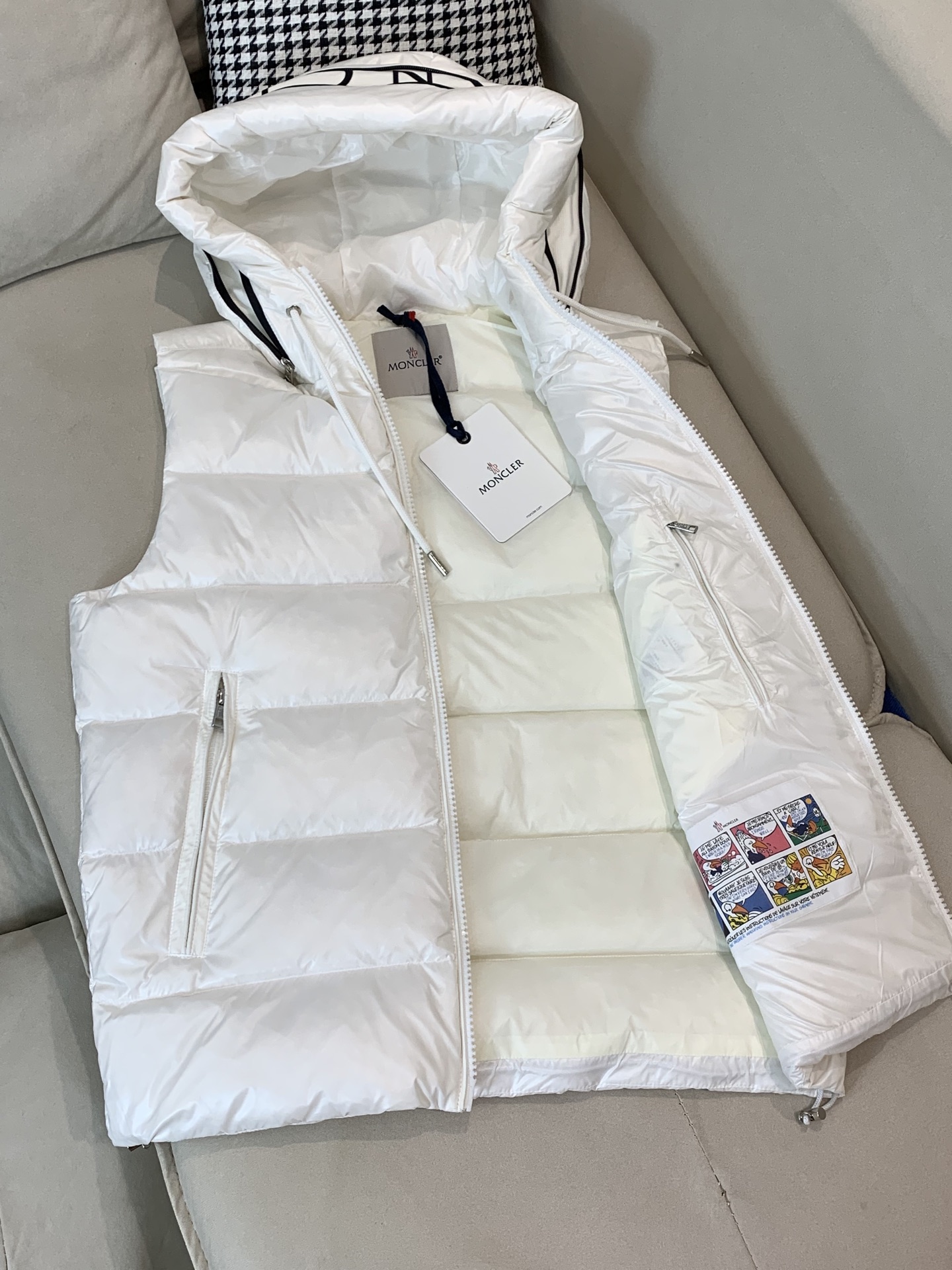 Moncler Down Vest Black Hooded M-l