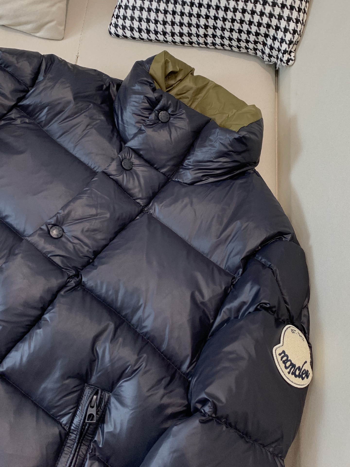 Moncler Male Down Jacket White Duck Down Black Hooded S-m-l