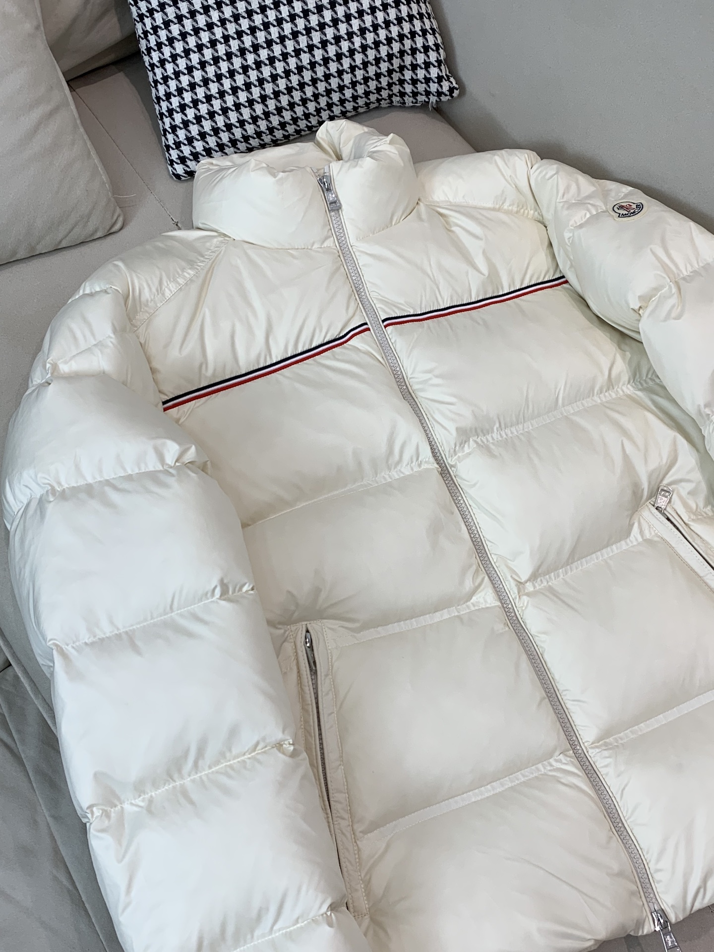 Moncler Male Down Jacket White Duck Down Black Hooded S-m-l