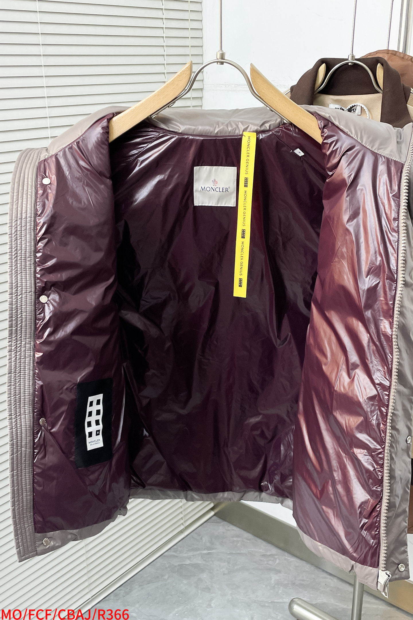 Moncler Male Basic Clothing White Duck Down Black Slim Fit M-l-xl