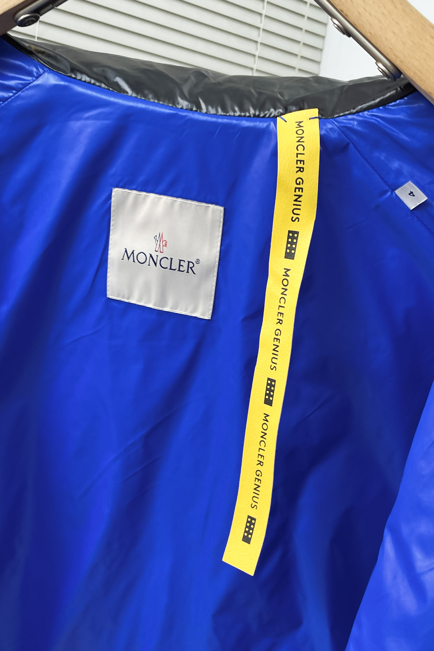 Moncler Male Basic Clothing White Duck Down Black Slim Fit M-l-xl