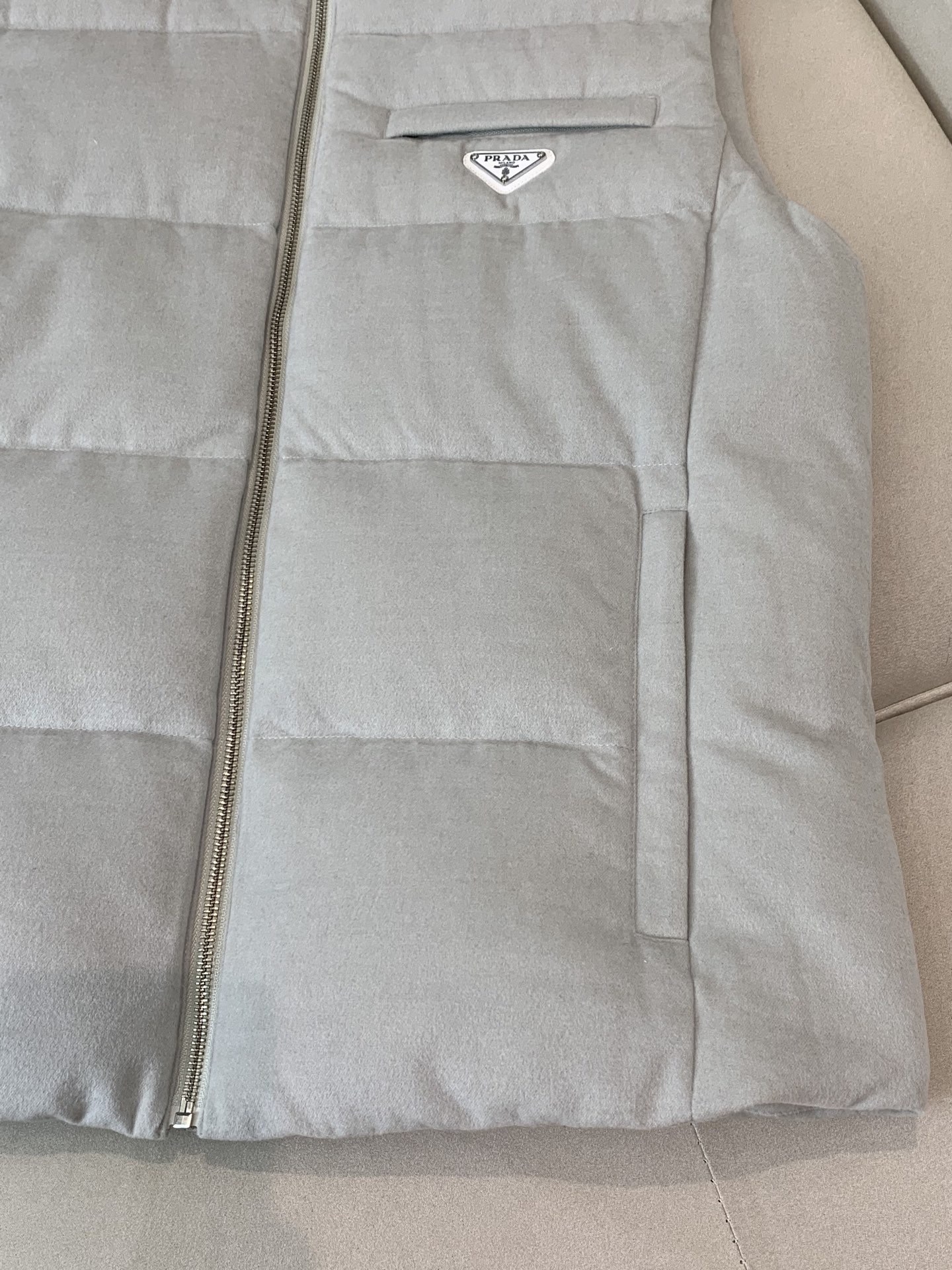 Prada Down Vest White Duck Down Black