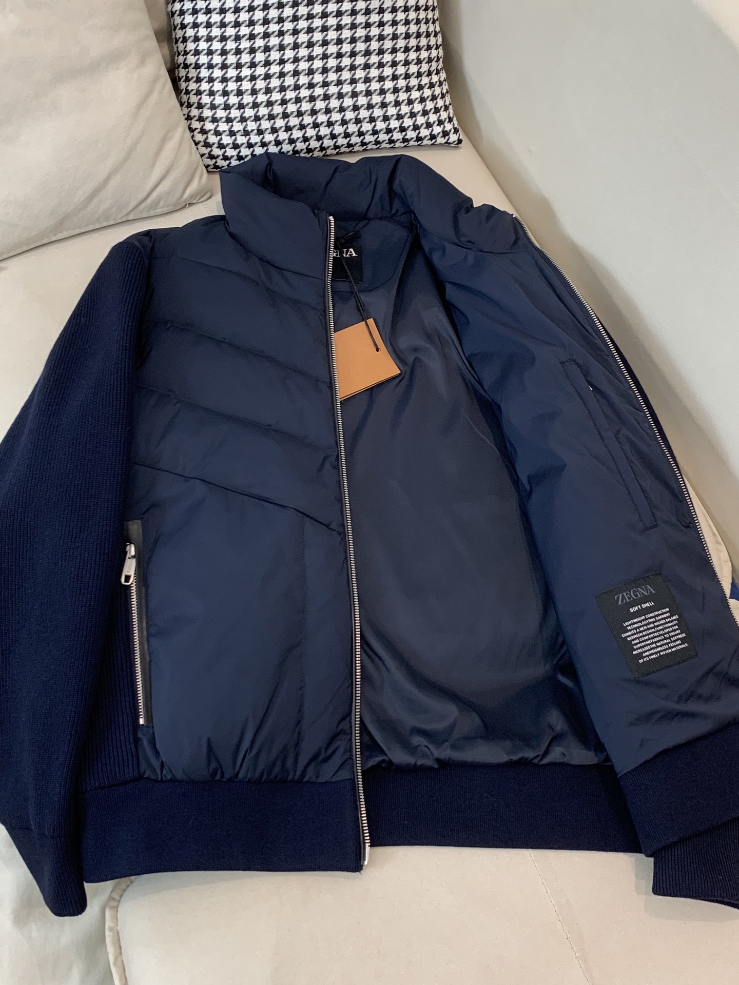 Ermenegildo Zegna Couple Basic Clothing White Duck Down Black