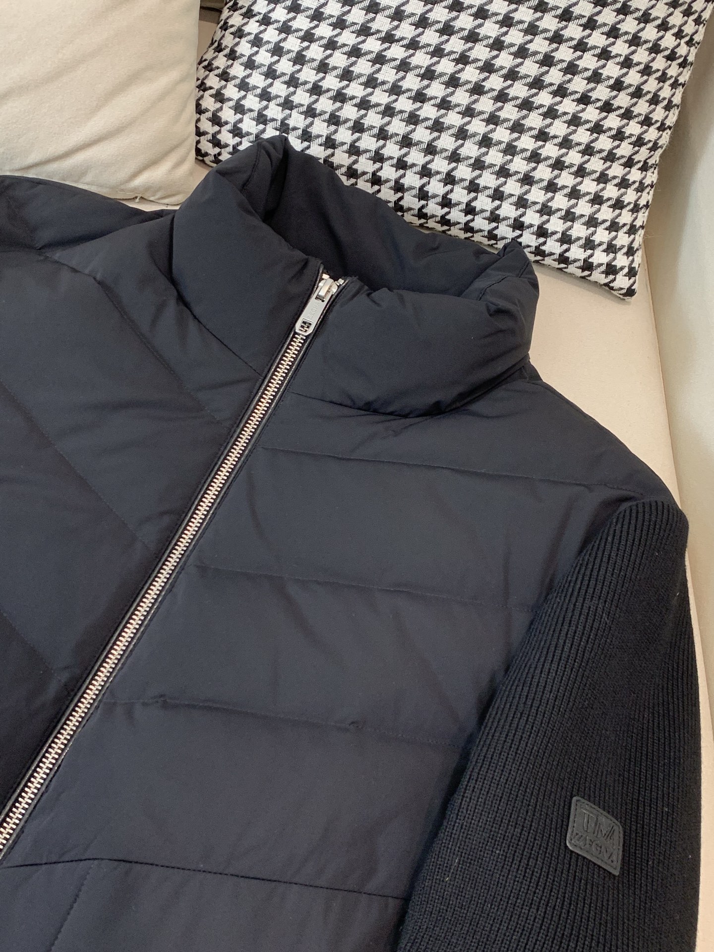 Ermenegildo Zegna Couple Basic Clothing White Duck Down Black