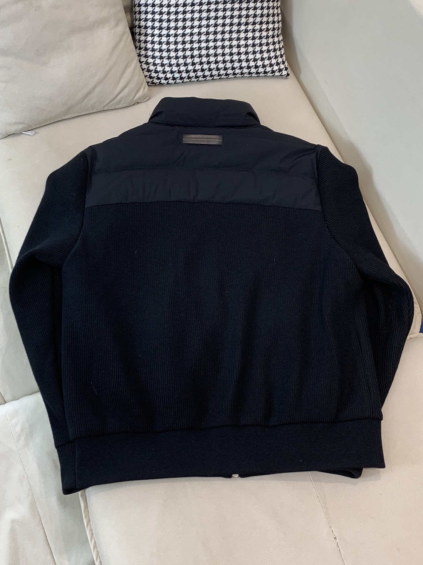 Ermenegildo Zegna Couple Basic Clothing White Duck Down Black