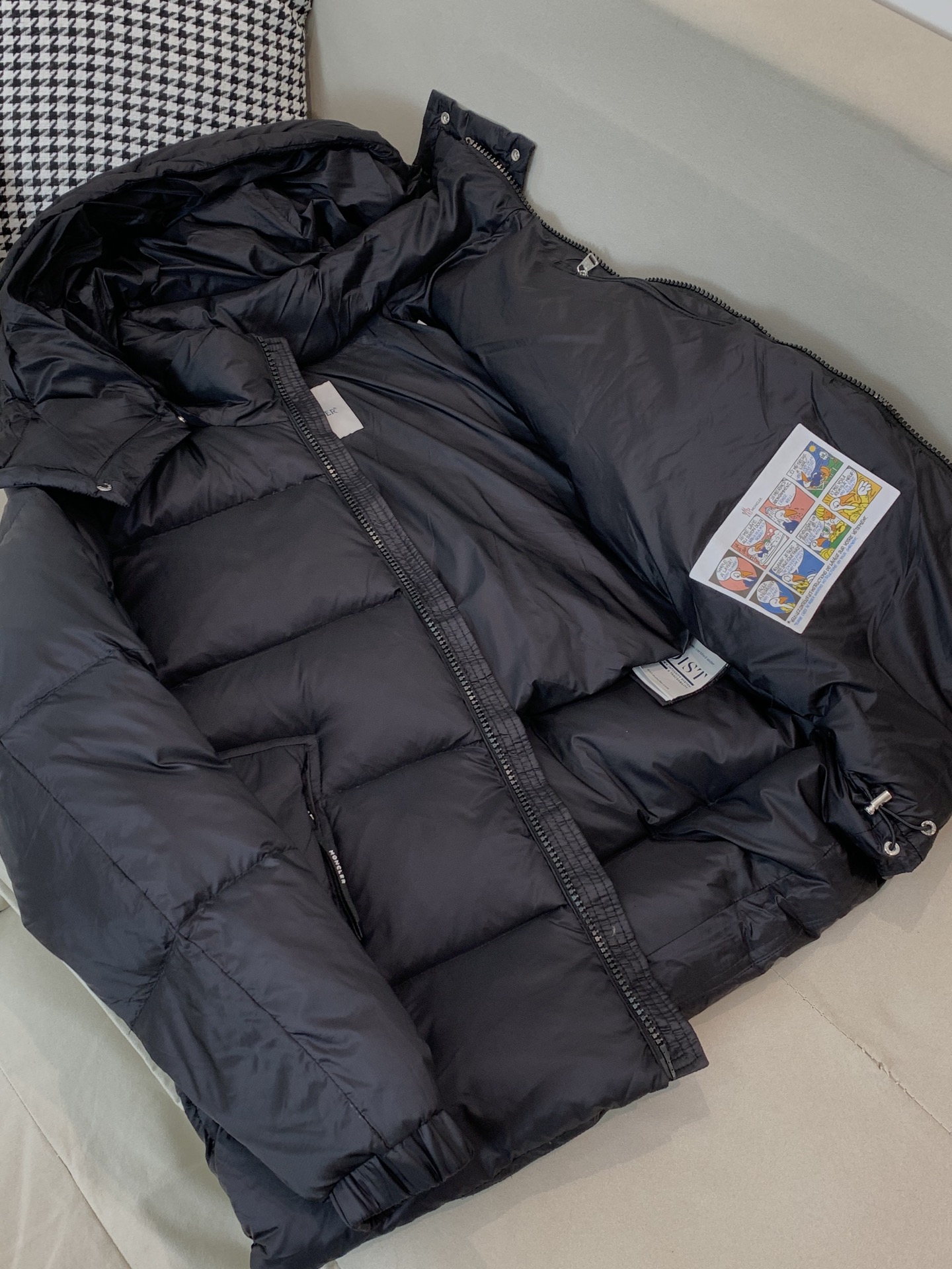 Moncler Male Down Jacket White Duck Down Black Hooded S-m-l