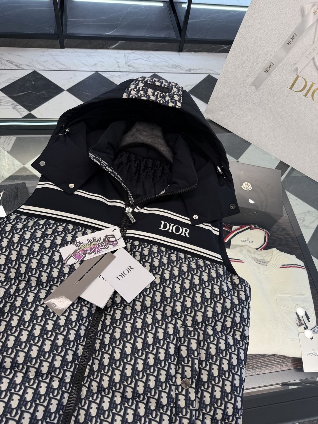 Dior Down Vest Hooded S-l