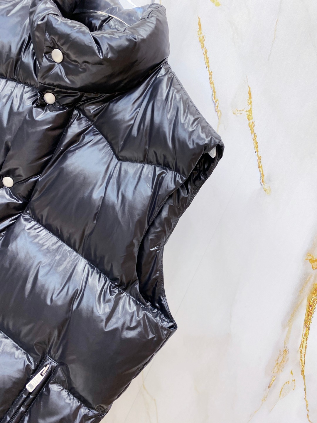 Prada Down Vest White Duck Down 56