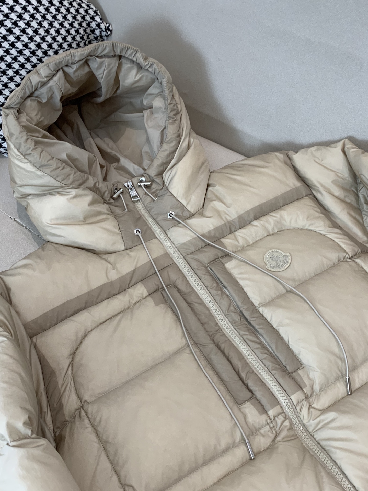 Moncler Couple Down Jacket White Duck Down Black Hooded M-l