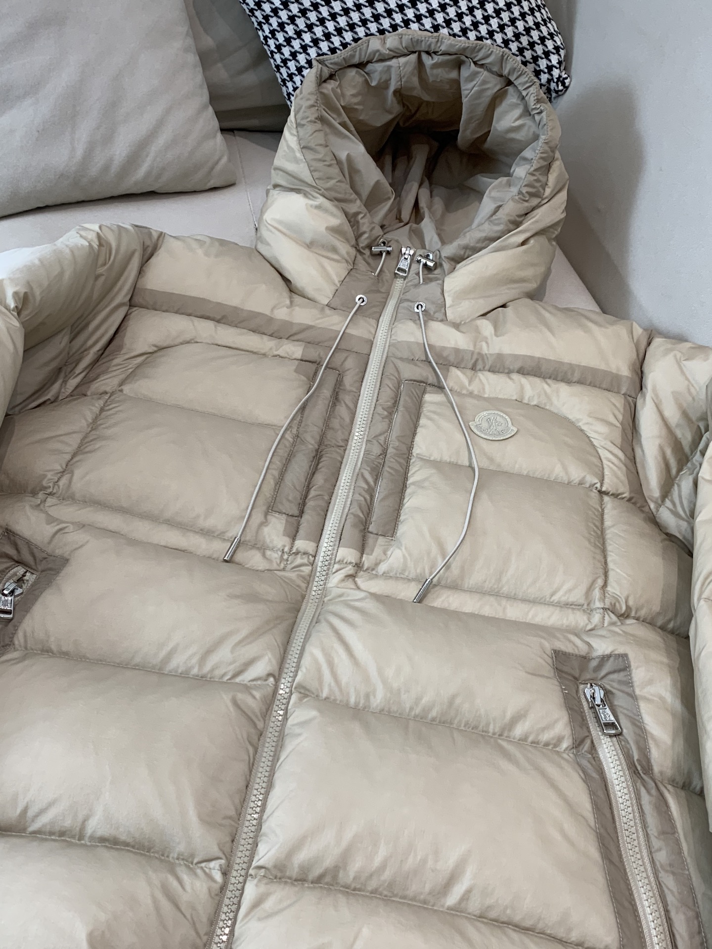 Moncler Couple Down Jacket White Duck Down Black Hooded M-l