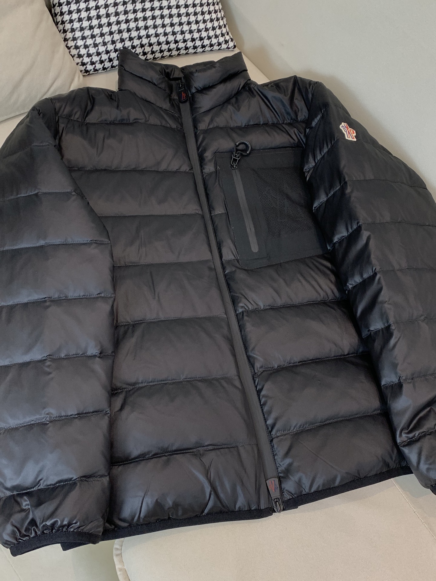 Moncler Couple Down Jacket White Duck Down Black M-l-xl