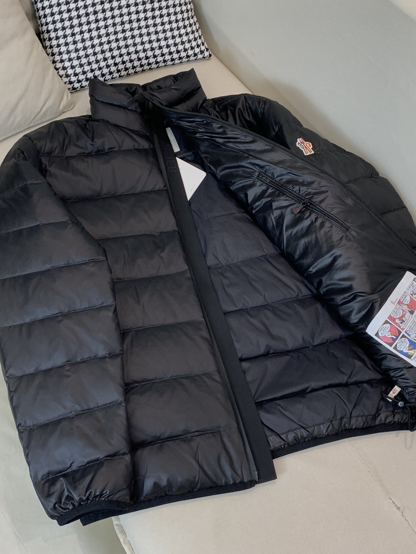 Moncler Couple Down Jacket White Duck Down Black M-l-xl