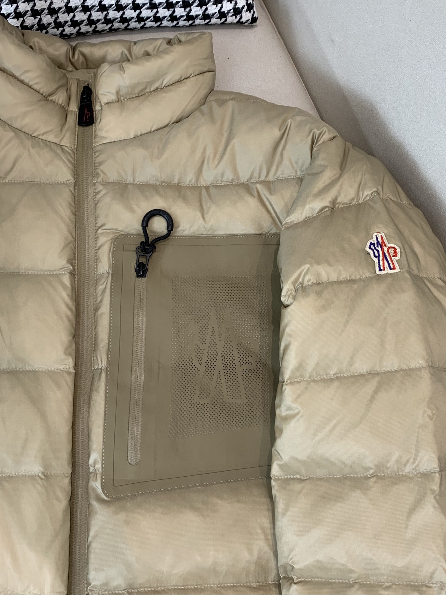 Moncler Couple Down Jacket White Duck Down Black M-l-xl